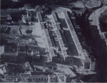 Vista aérea del barrio de la Huerta con las calles todavía sin asfaltar. Finales de los cincuenta.