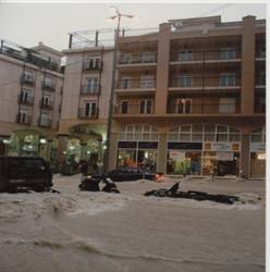 Plaza mayor de Elda, lluvias de junio de 1997.