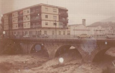 puente-de-la-estacion-riada-octubre-1982