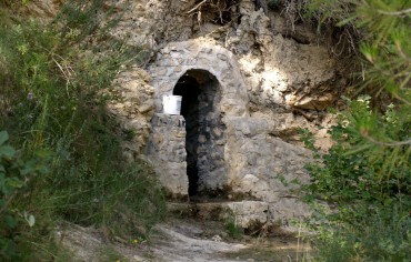 El agua de la Font del Cossi, lugar de parada de muchos excursionistas, no es potable.