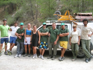 Los voluntarios del Centro Excursionista de Petrer.
