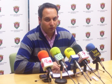 Óscar Payá sigue defendiendo el contrato de aguas, al que tanta crítica han vertido los partidos de la oposición.