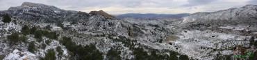 Panorámica de la nevada de principios de enero en la Sierra del Caballo y del Cid.