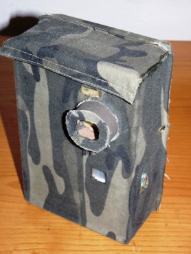 Una de las cámaras que se utilizan en fototrampeo.