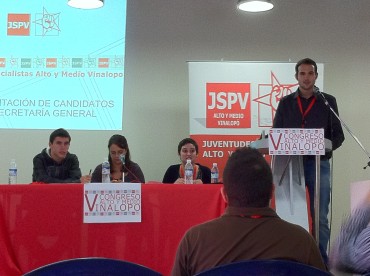 Joaquín Corpus durante su intervención como Secretario General de los Jóvenes Socialistas del Alto y Medio Vinalopó
