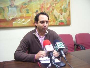 El concejal de Gobernación, Óscar Payá, ha retado al sindicato policial a presentar en los juzgados pruebas del supuesto "trato de favor".